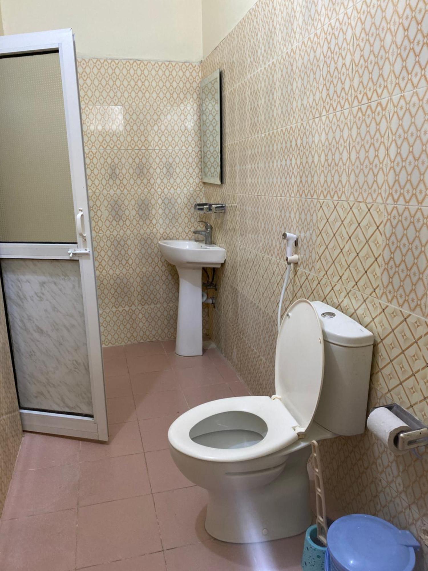 Bed and Breakfast Falcon House Кендва Экстерьер фото